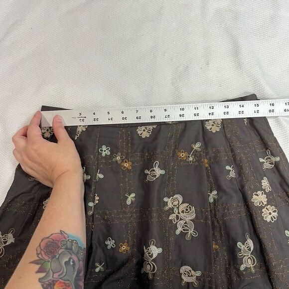 Y2K Anne Klein Gray Floral Embroidered Pleated Skirt Sz 8 Women’s - Picture 5 of 7